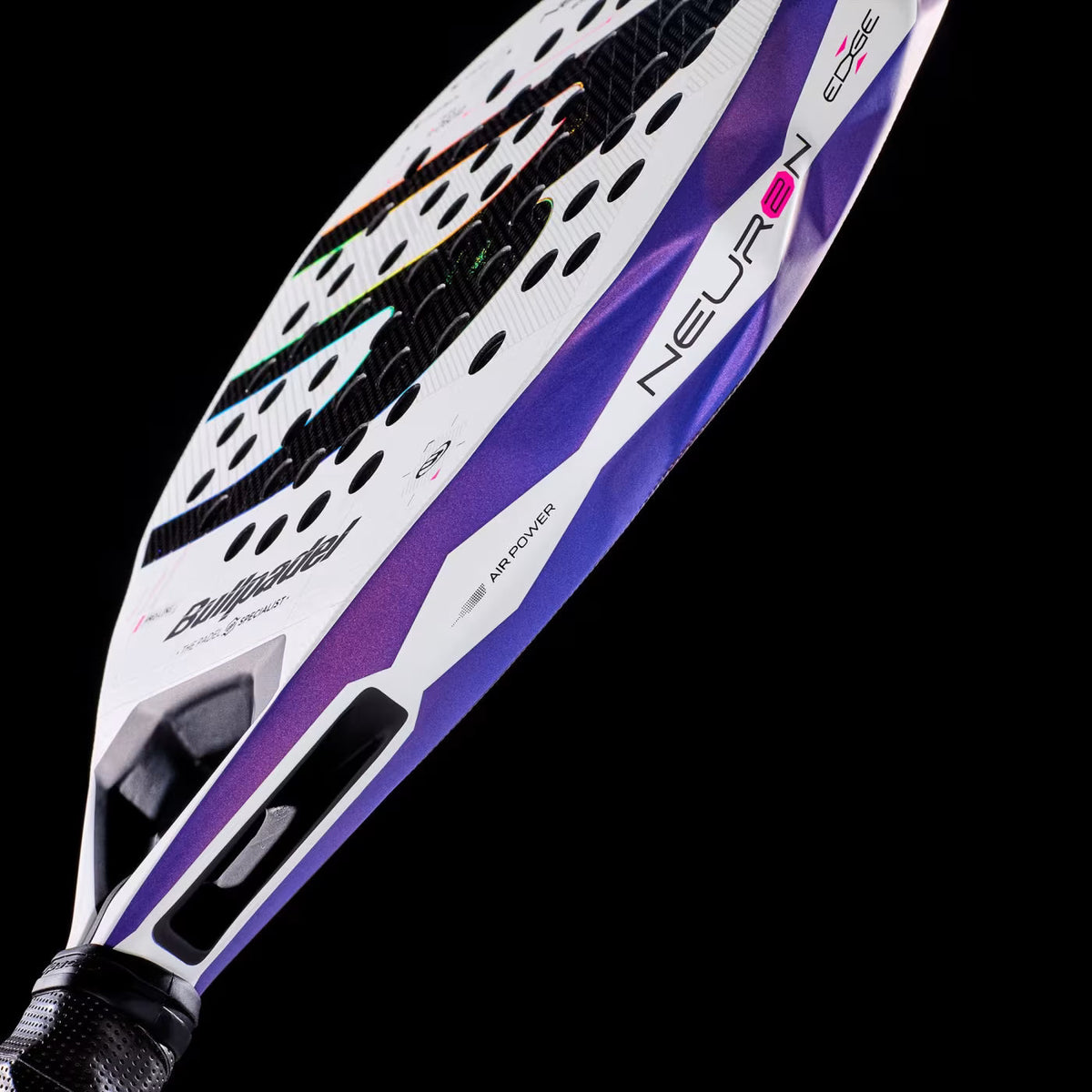 BullpadelNeuron02Edge279.avif