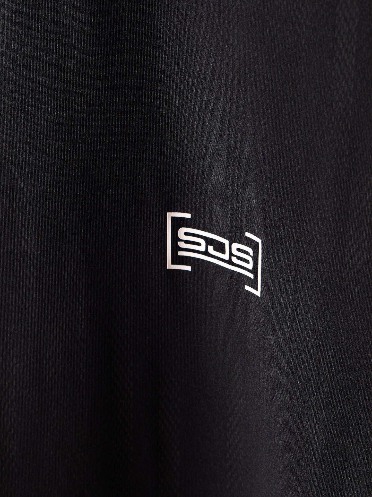 Nikohl-Mentee-B001-6-Detail.jpg