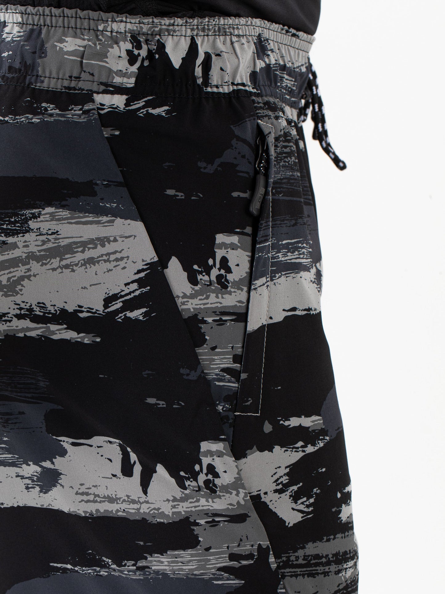 Pembroke-Menshort-B001-5-Detail.jpg