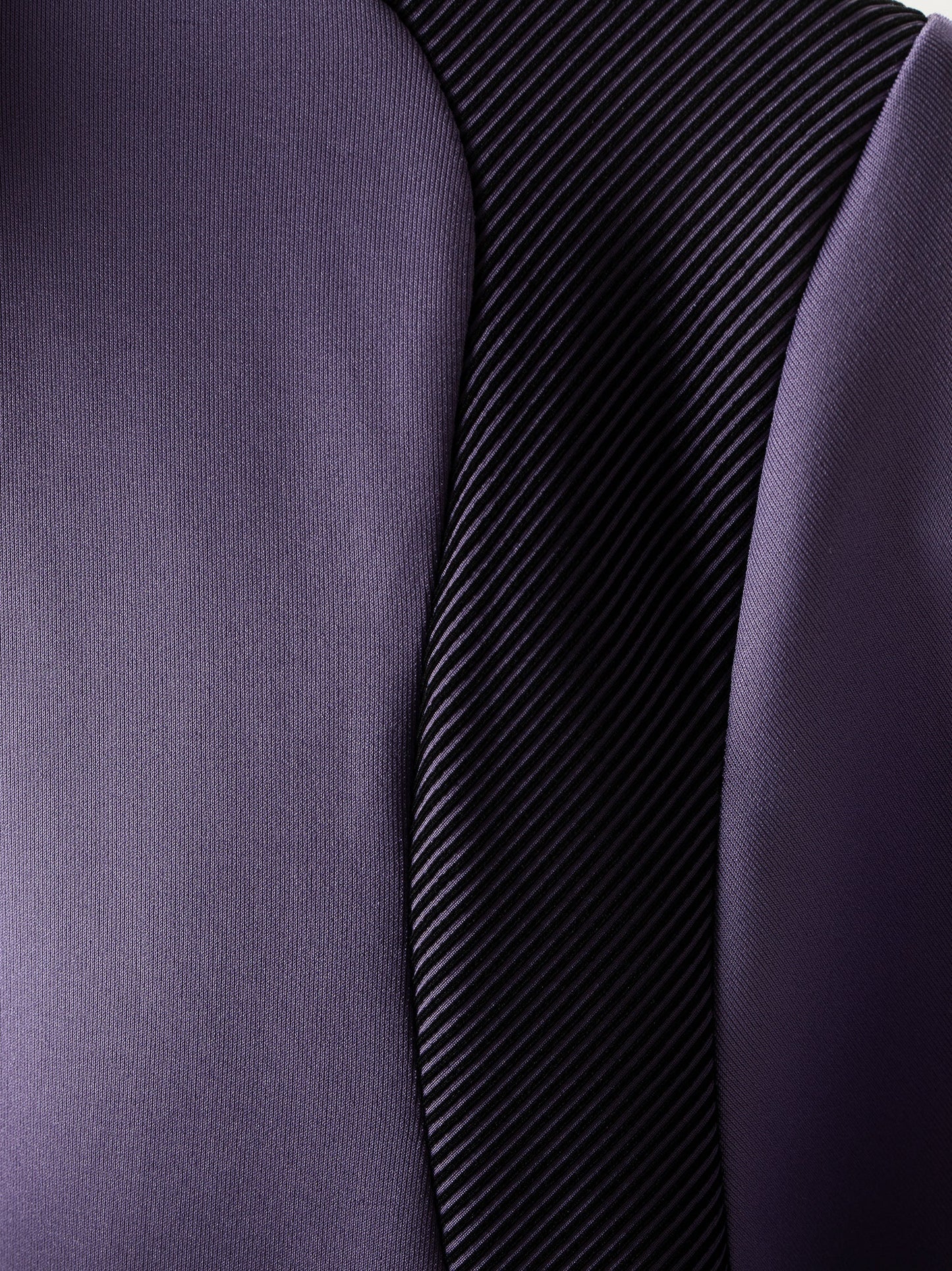 Resi-Ladytrackjacket-V067-6-Detail.jpg