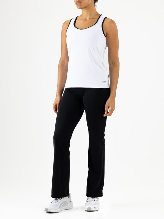 Yamila-Ladysinglet-W009-2-Totaal.jpg
