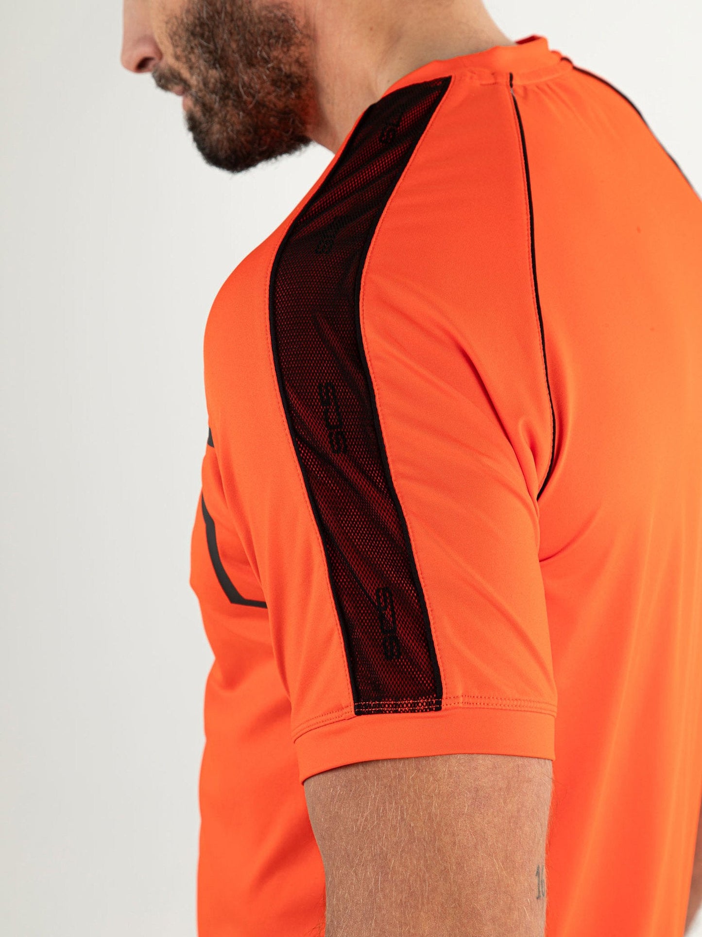 maxwell-heren-tee-o047-5-detail.jpg