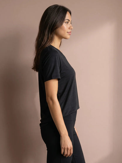 Adena-Black-3.webp