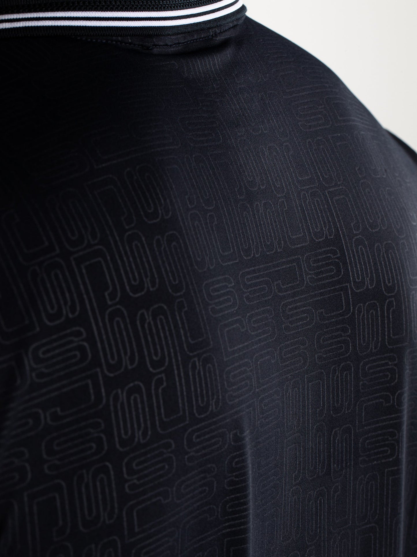 Chiel-Menpolo-N024-4-Detail.jpg