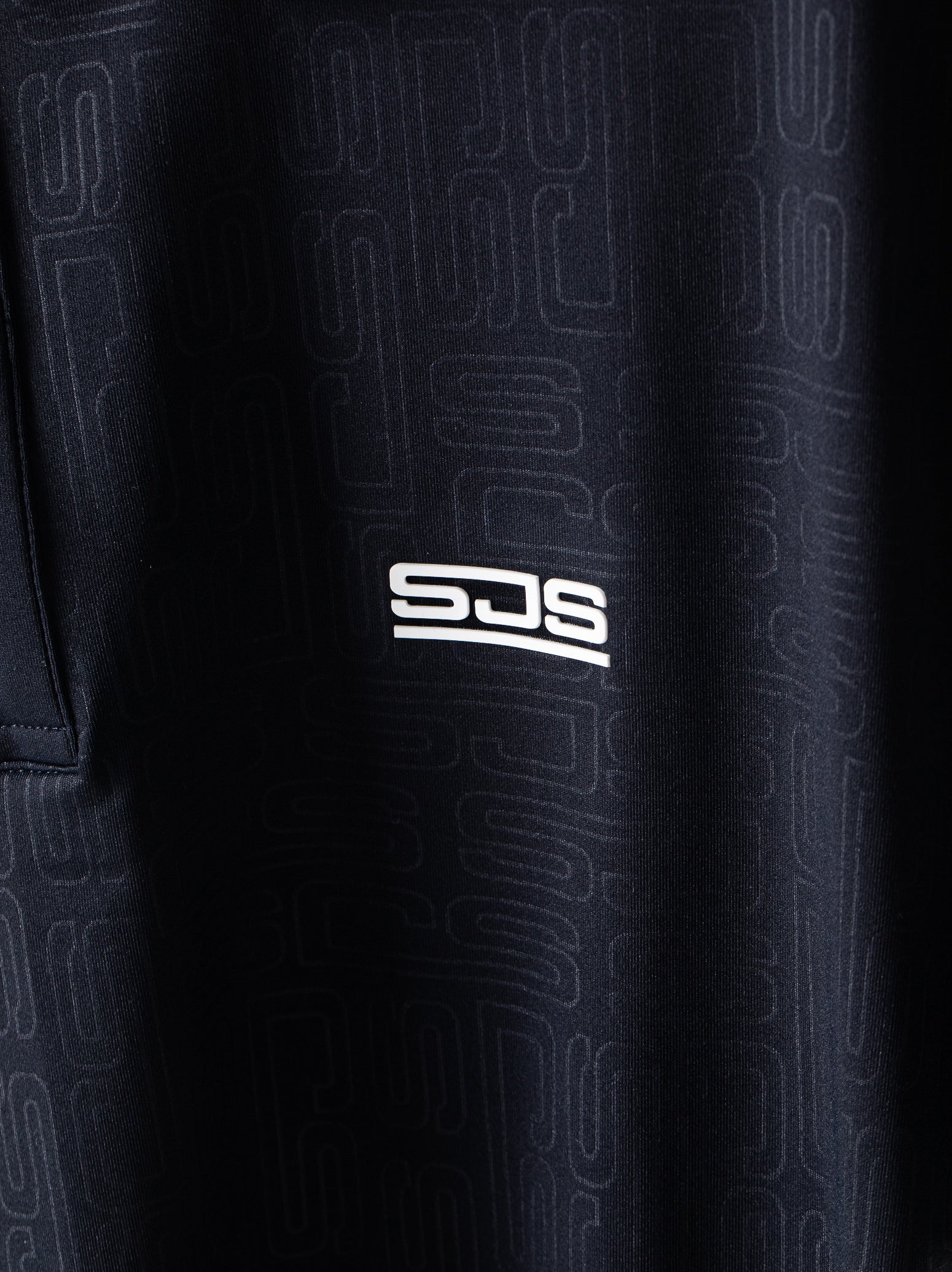 Chiel-Menpolo-N024-7-Detail.jpg