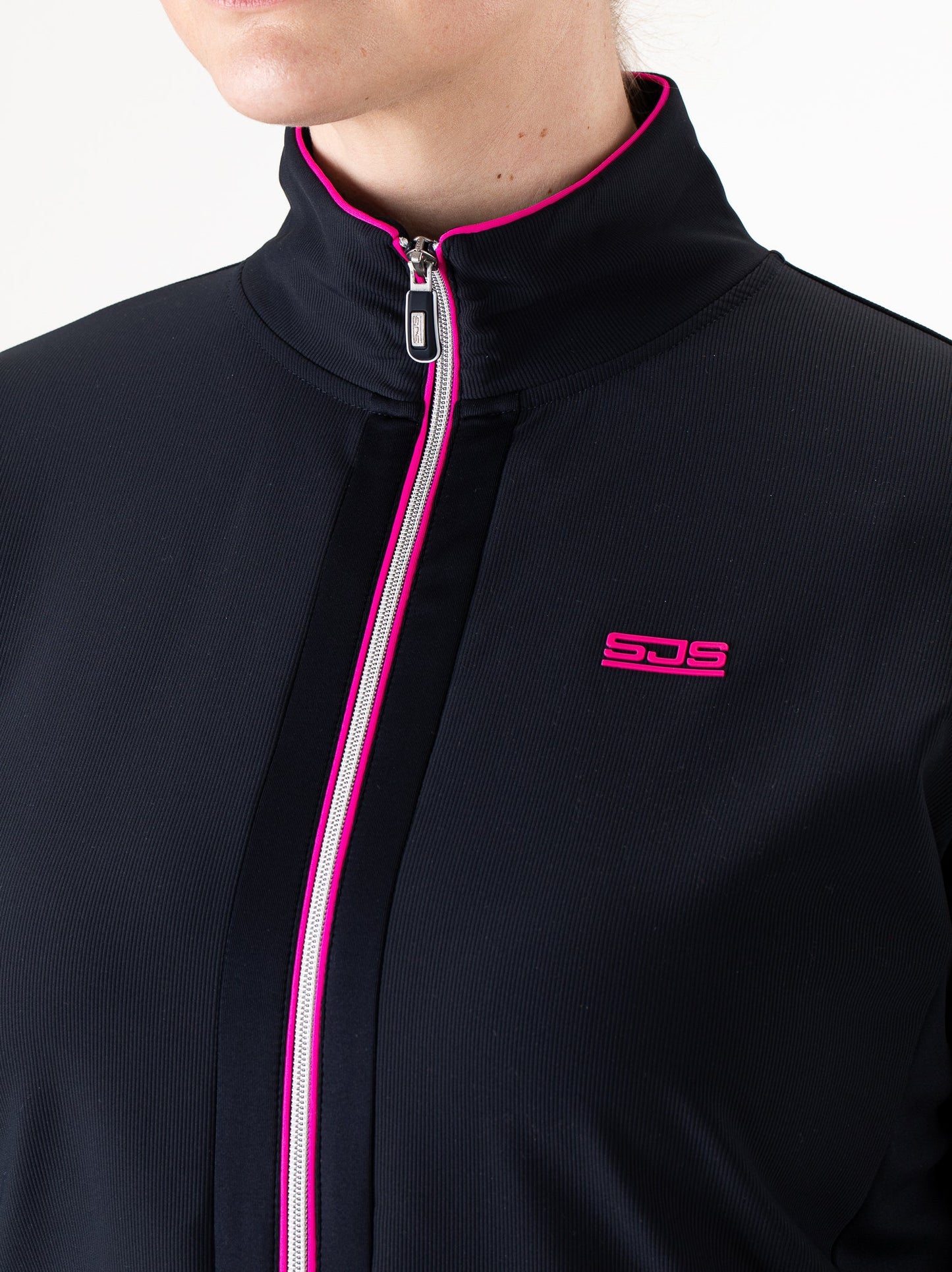 Fabianeplus-Ladyjacket-N024-4-Detail.jpg