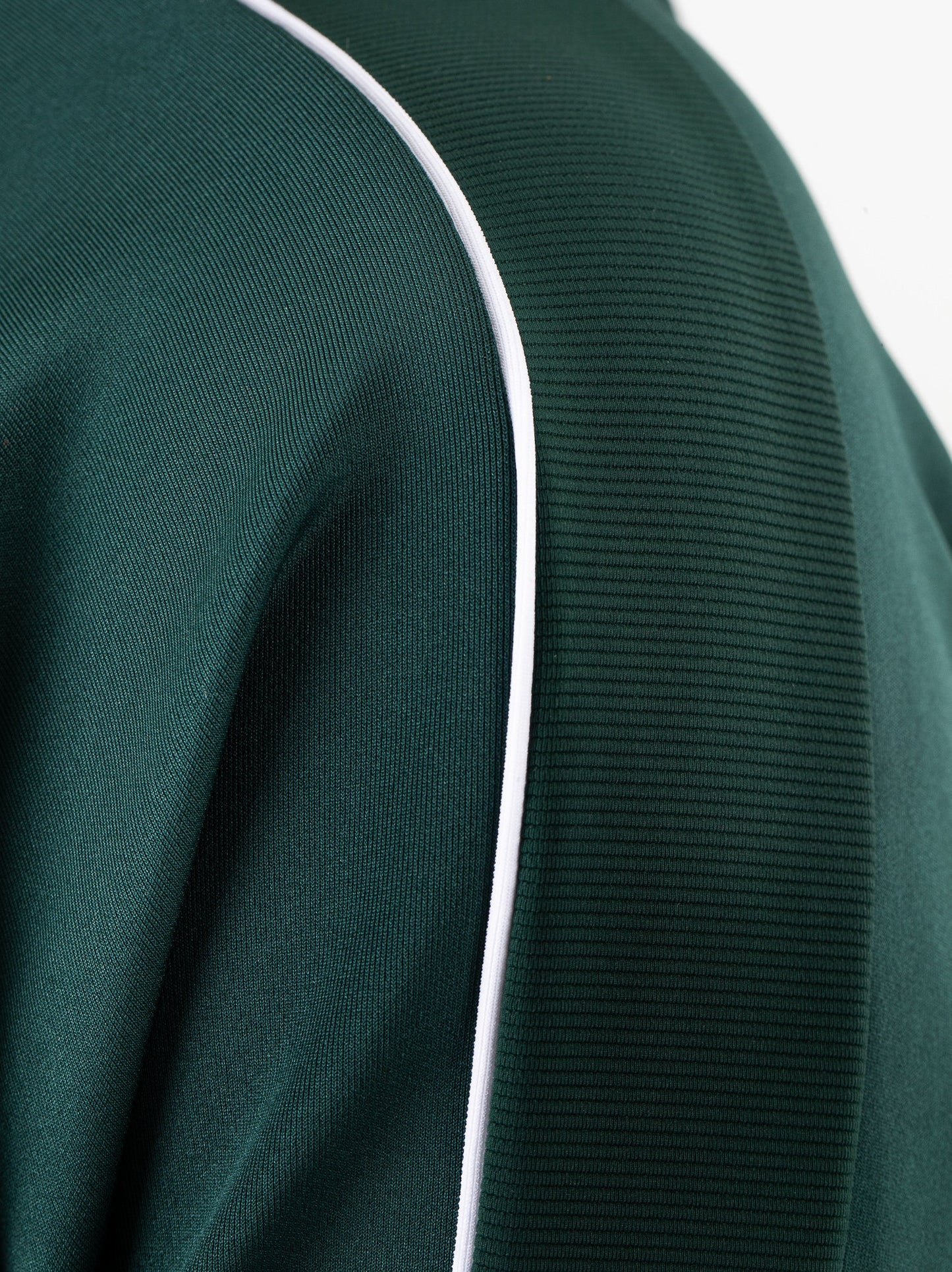 Felipa-LadyHoodedjacket-L133-5-Detail.jpg