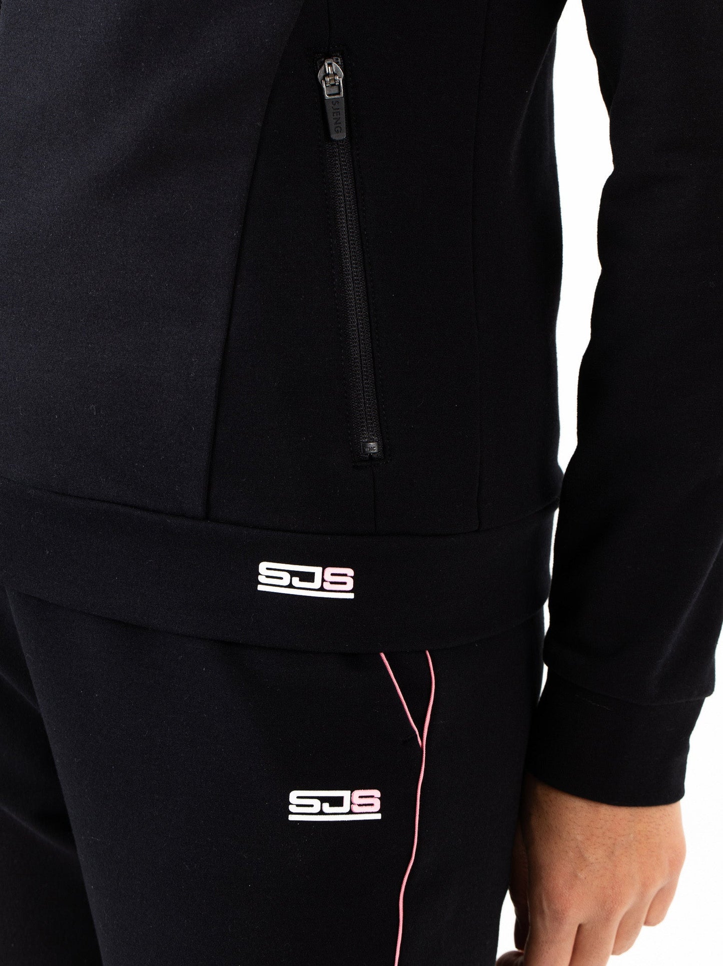 Francisca-Ladyhoodedjacket-N024-5-Detail.jpg