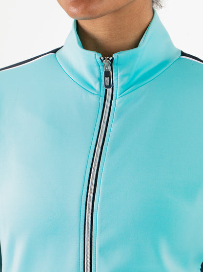Francoise-LadyHoodedjacket-N067-4-Detail_27fceb9e-d77f-43ec-a363-c15cf05a6b92.jpg