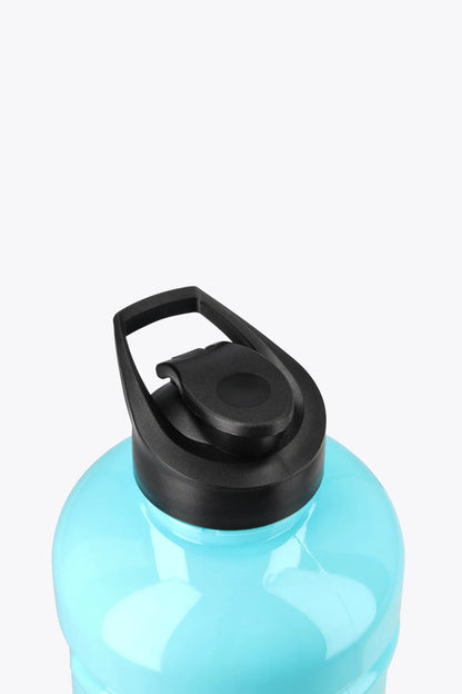 GDG00215_6005_5_Giga_Water_Bottle_Blue_Topaz.webp