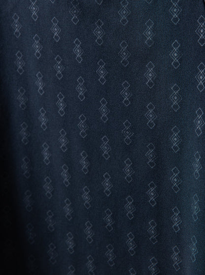 Izzie-Ladytee-N024-6-Detail.jpg