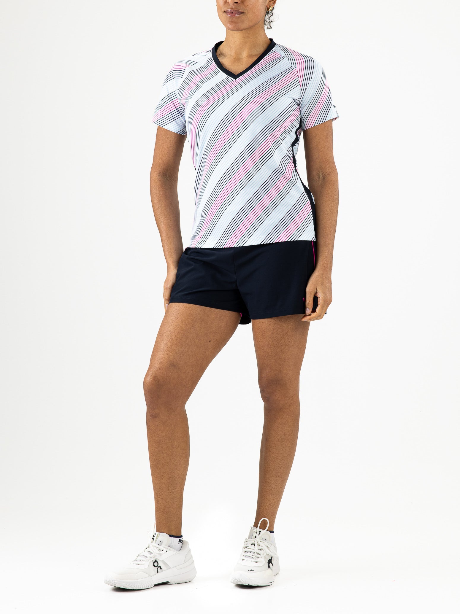 Izzie-Ladytee-W009-2-Totaal.jpg