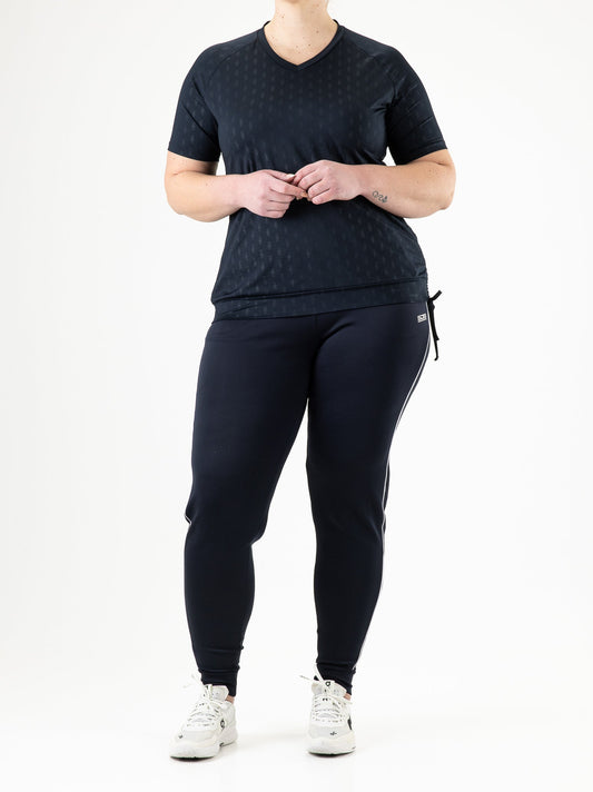Izzieplus-Ladytee-N024-2-Totaal.jpg