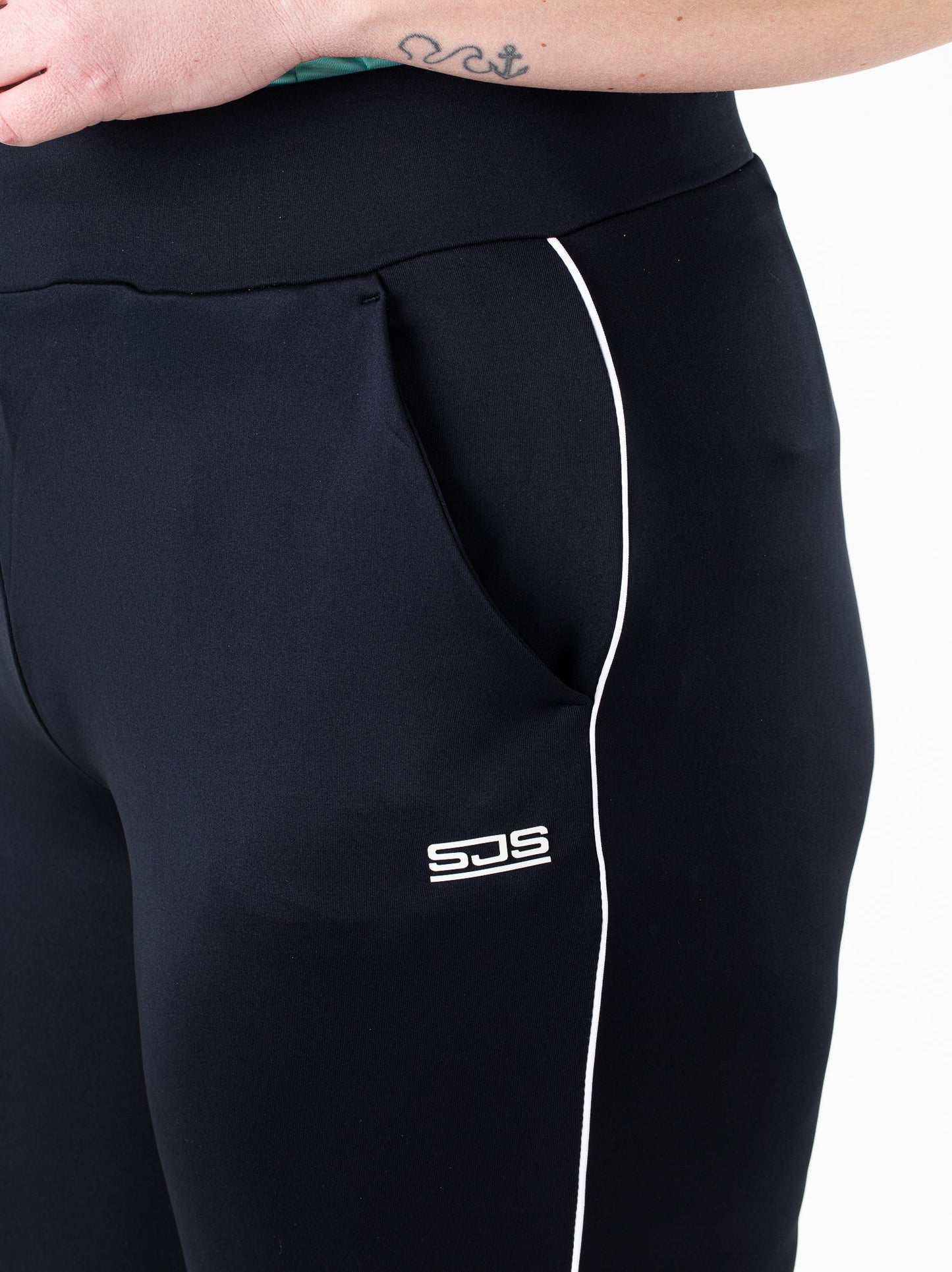 Kyrstenplus-LadyPant-N024-4-Detail.jpg