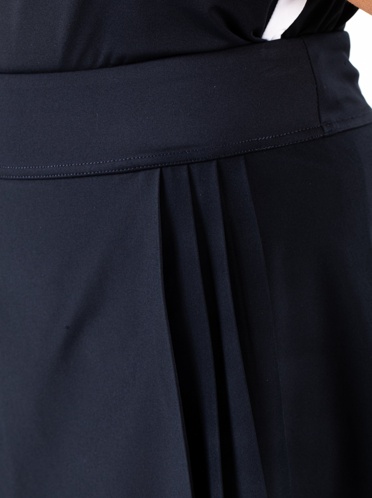 Lemonie-LadySkirt-N024-4-Detail_4b1f8740-8738-40b2-9862-6e351b1209ad.jpg