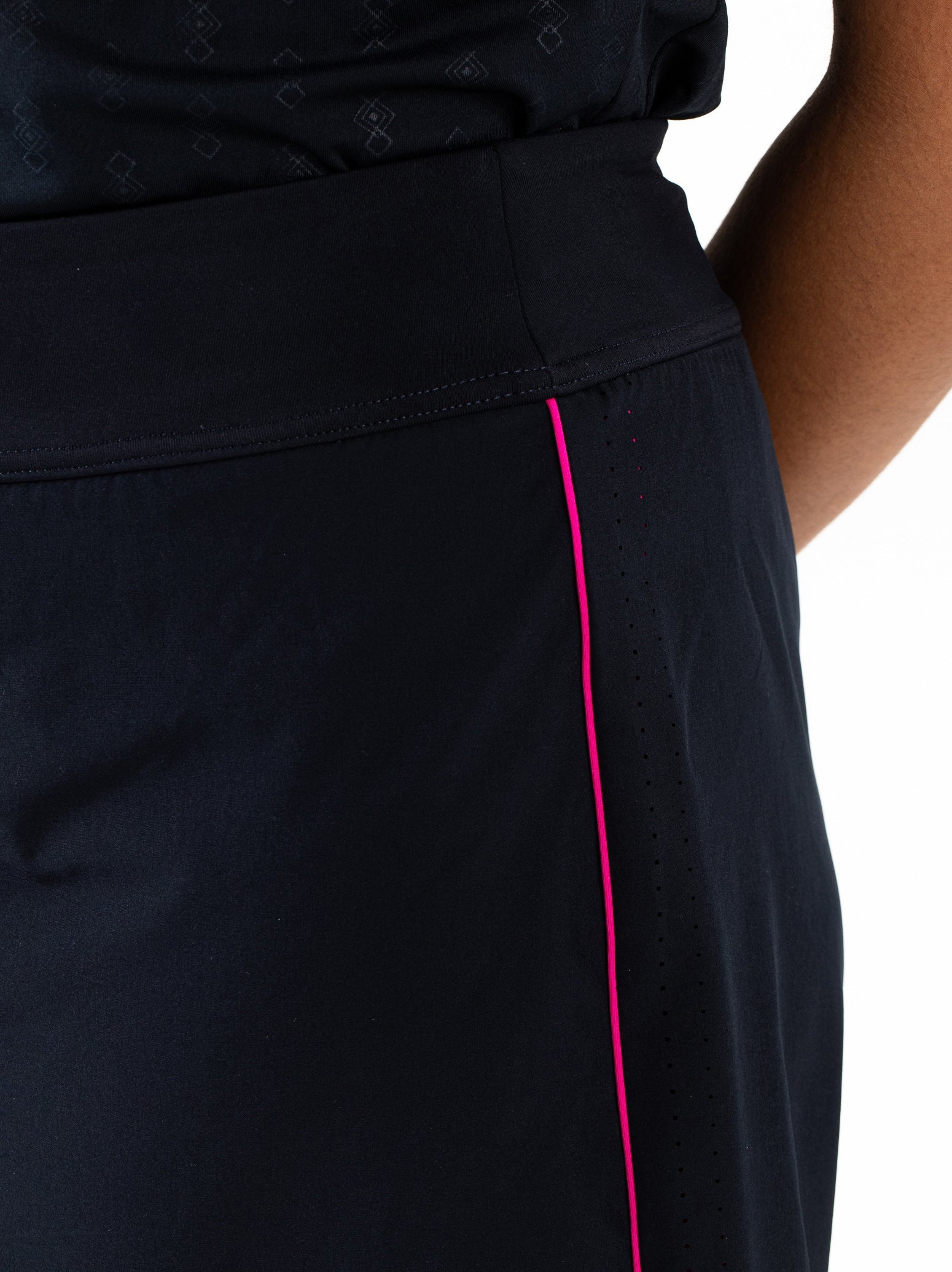 Lenita-LadyShort-N024-4-Detail.jpg