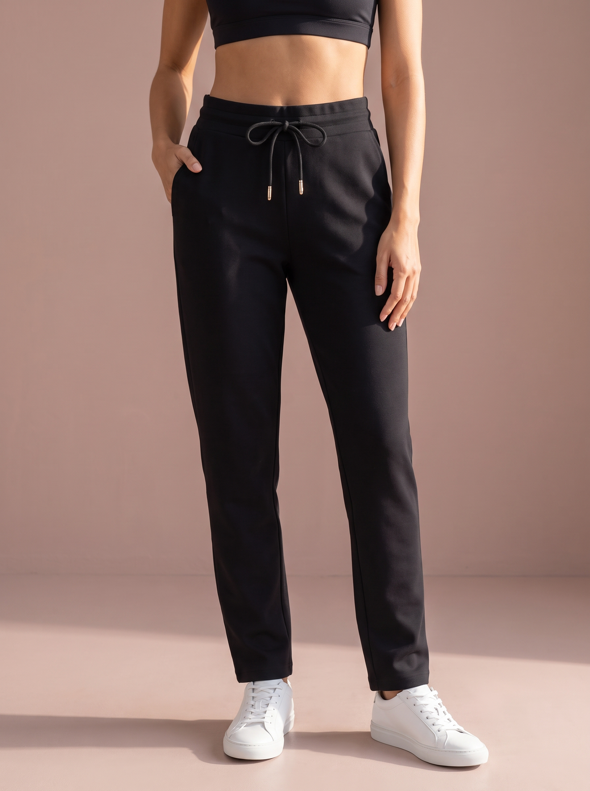 Miley-Black-01.png