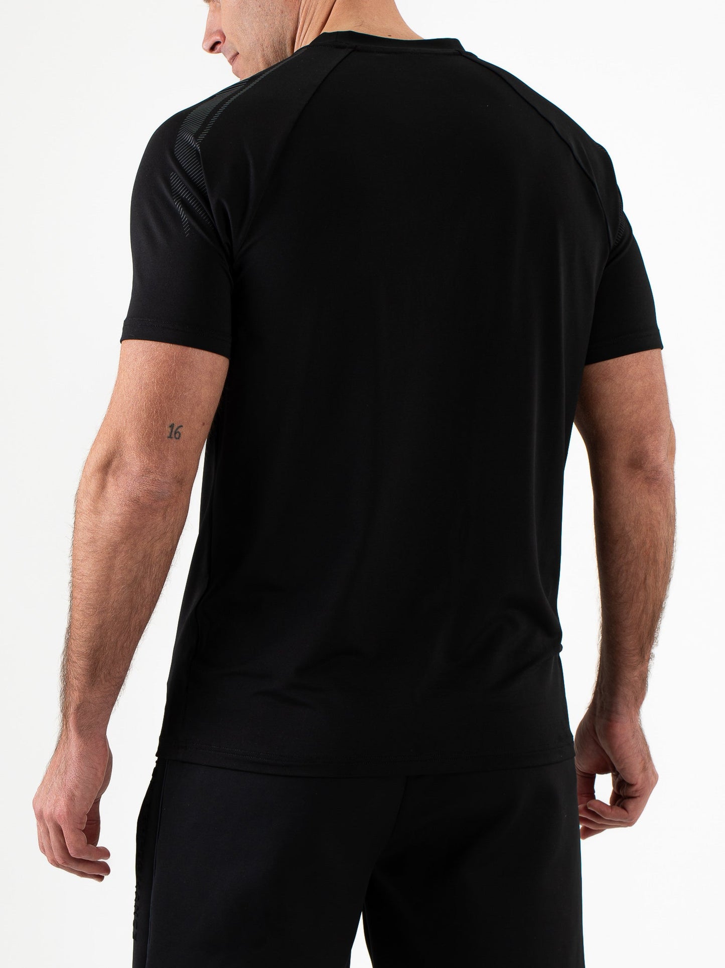 Niro-Mentee-B001-3-Achter.jpg
