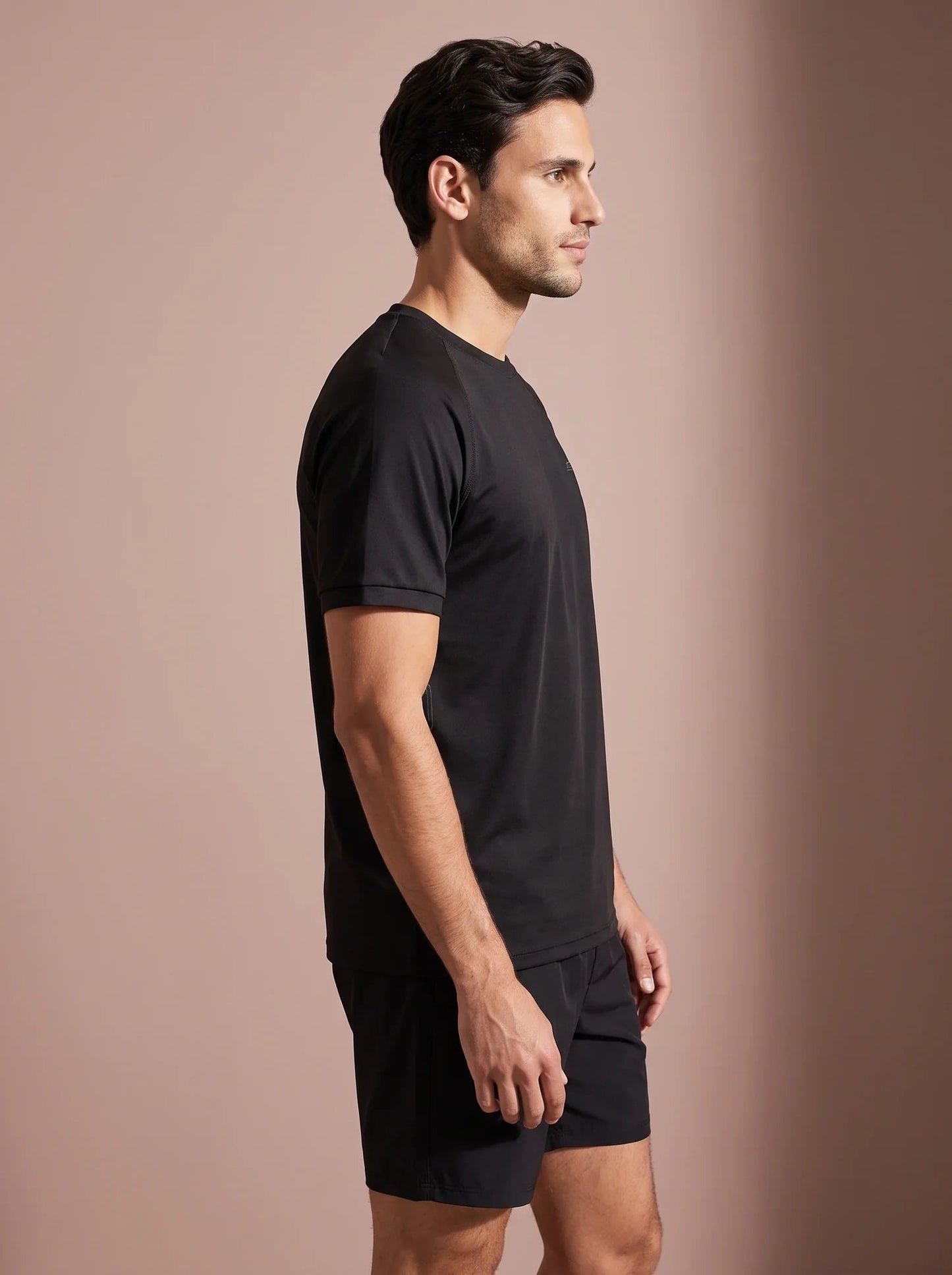Nyder-Black-3.webp
