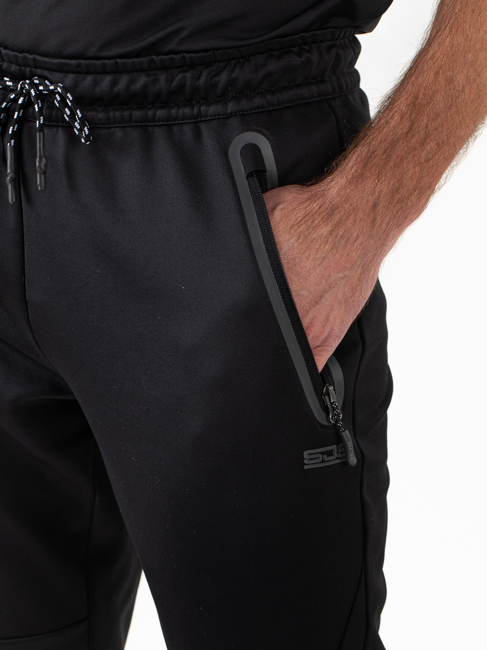 Omikron-Menpants-B001-4-Detail.jpg