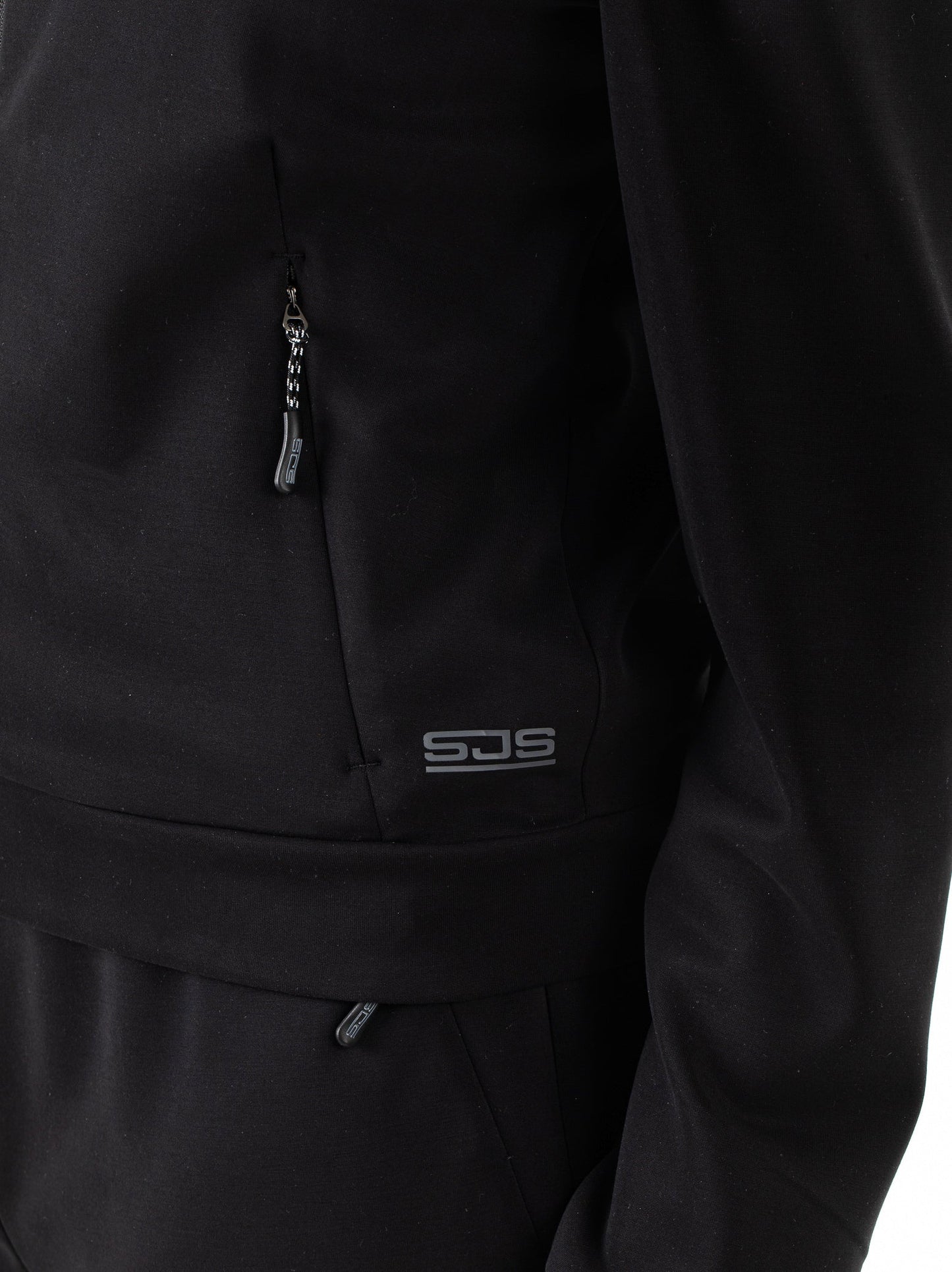 Rachelle-Ladytrackjacket-B001-5-Detail.jpg