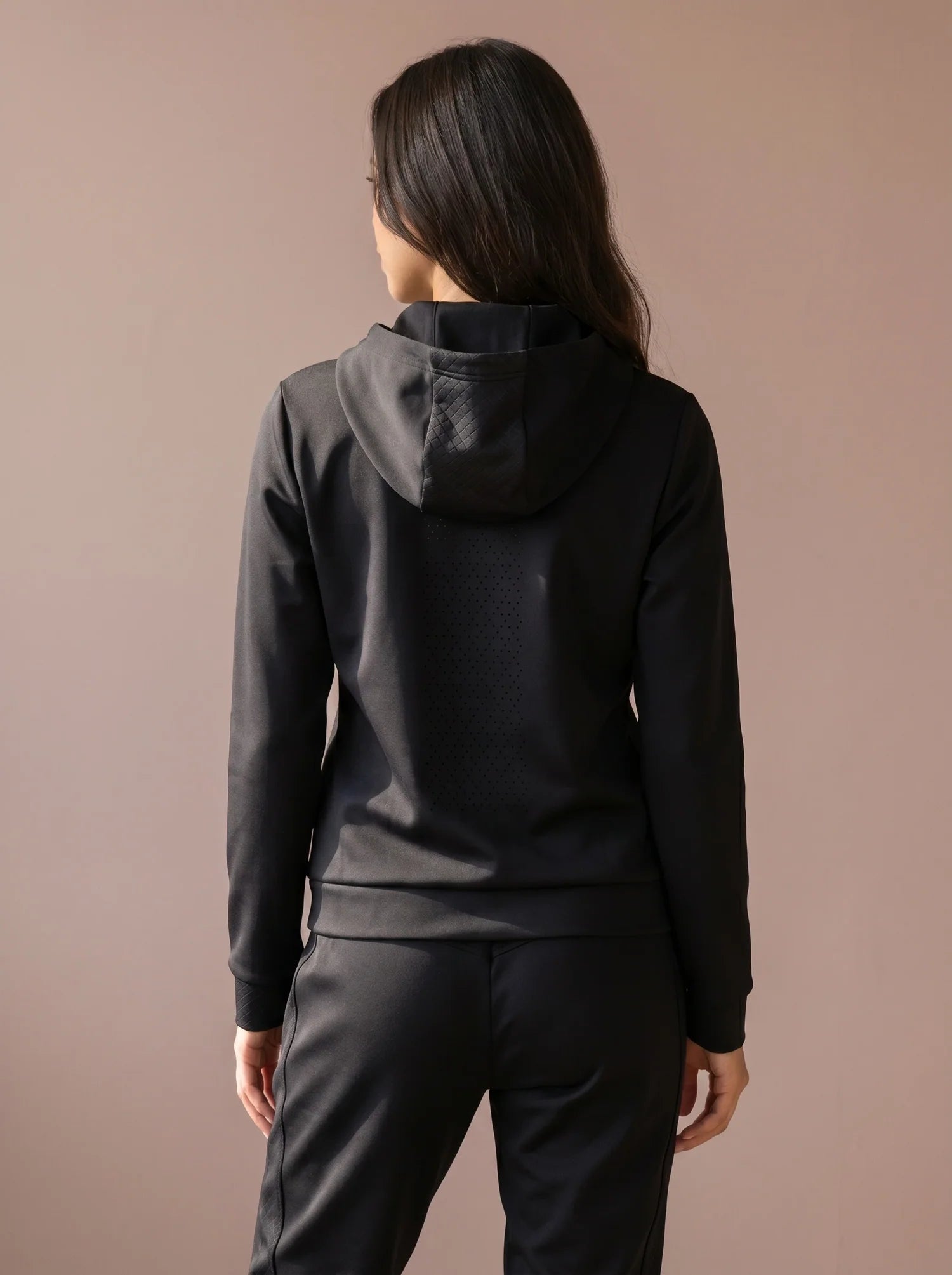 Rotonda-Black-2.webp