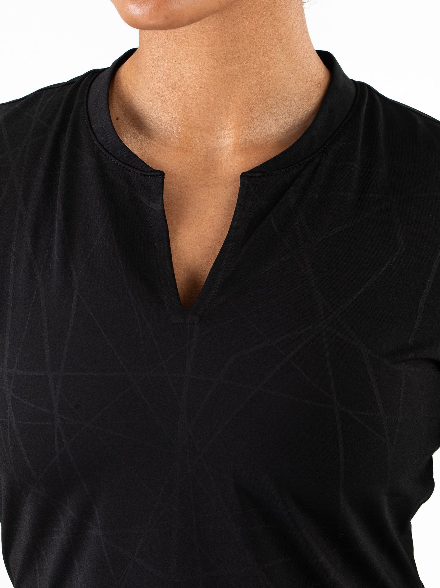Shae-Ladysleevelesstee-B001-4-Detail.jpg