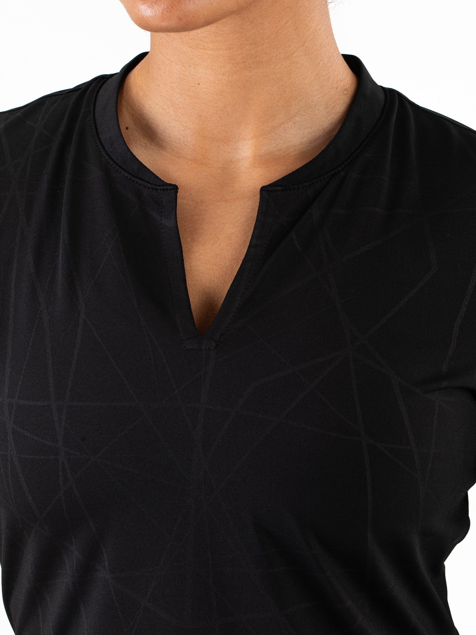 Shae-Ladysleevelesstee-B001-4-Detail.jpg