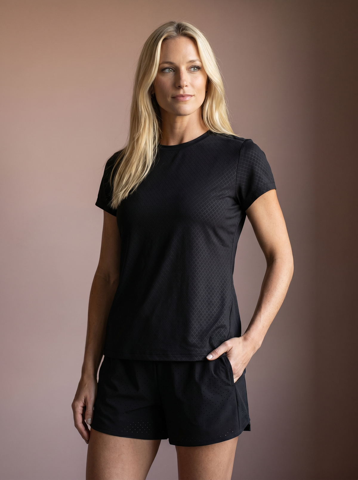 Sommer-Black-01.png