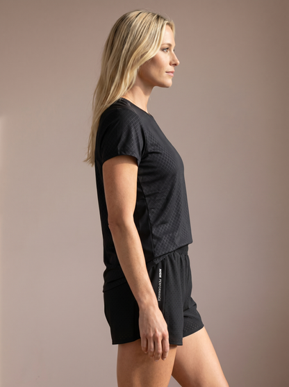Sommer-Black-03.png