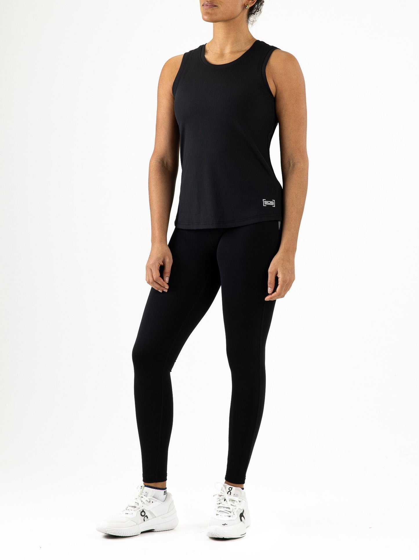 Sunah-Ladysinglet-B001-2-Totaal.jpg