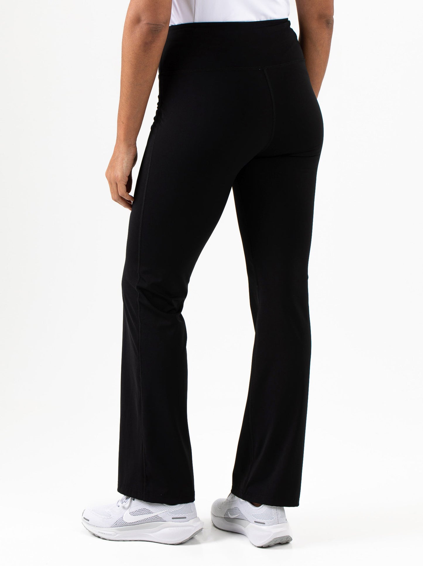 Tracy-Ladyflaredtights-B001-3-Achter.jpg