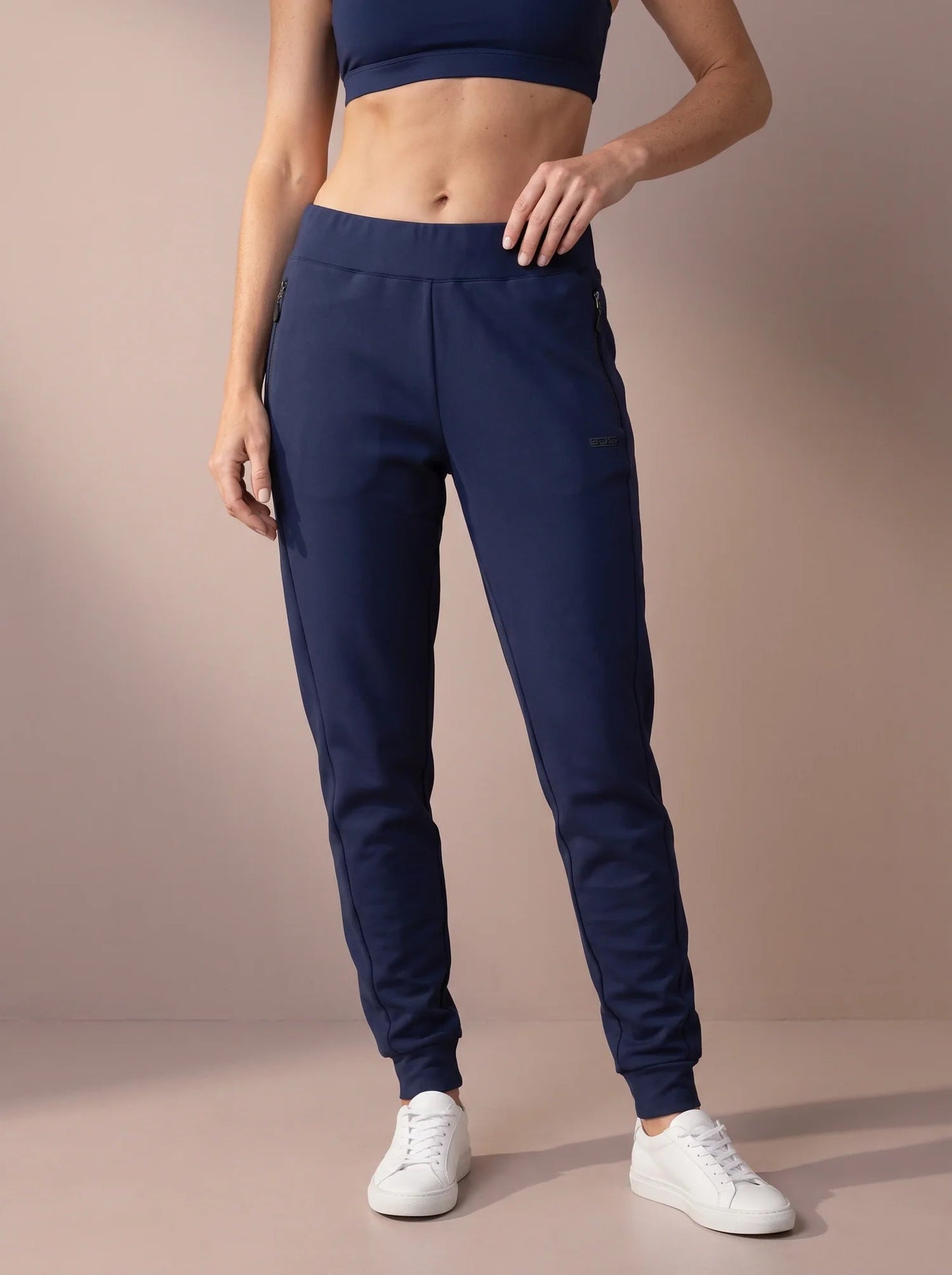 Veerle-Blue_nox-1.webp