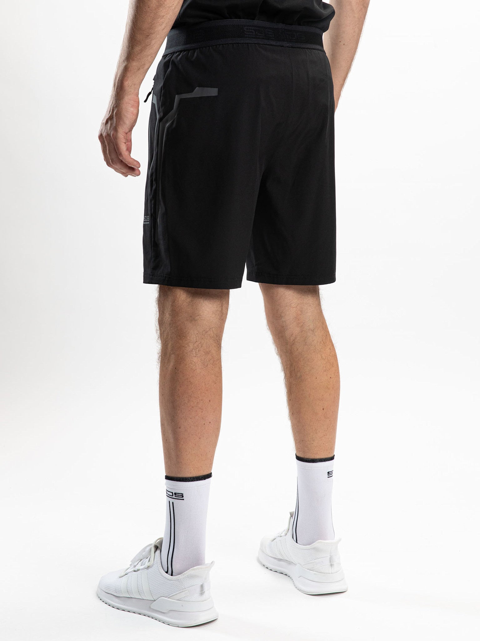 ledger-heren-short-b001-3-achter.jpg