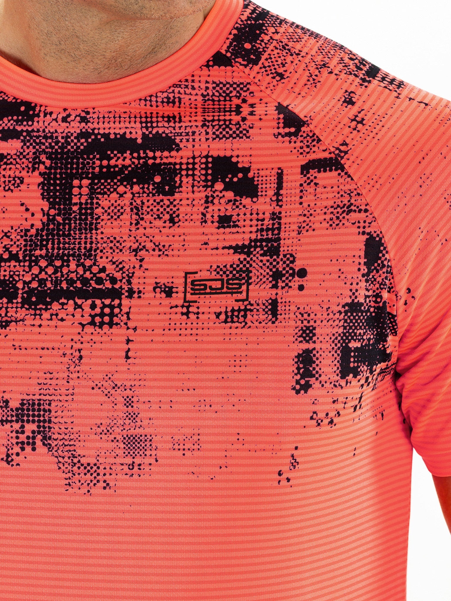 notting-mens-tee-o017-4-detail.jpg