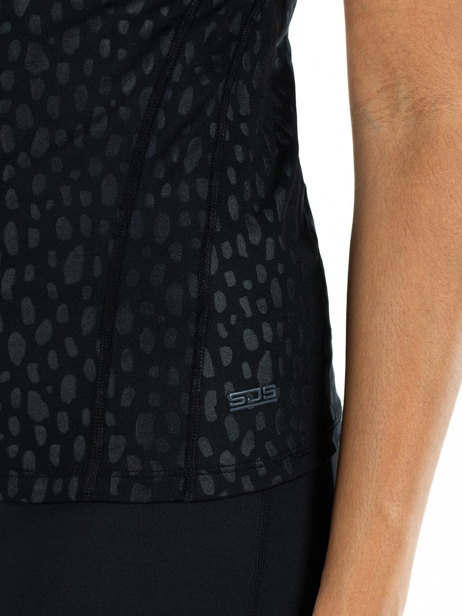 sanne-lady-tee-b001-4-detail.jpg
