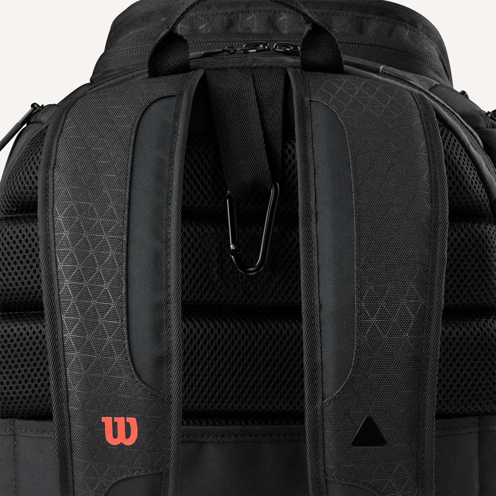 wilson-clash-v3-backpack-wr8037901-10.jpg