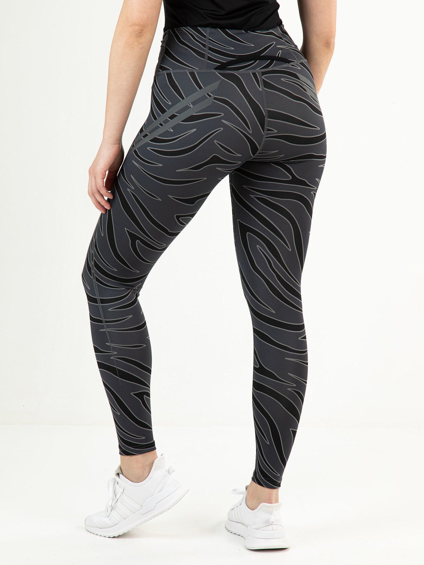 ysolde-dames-legging-b001-3-achter.jpg