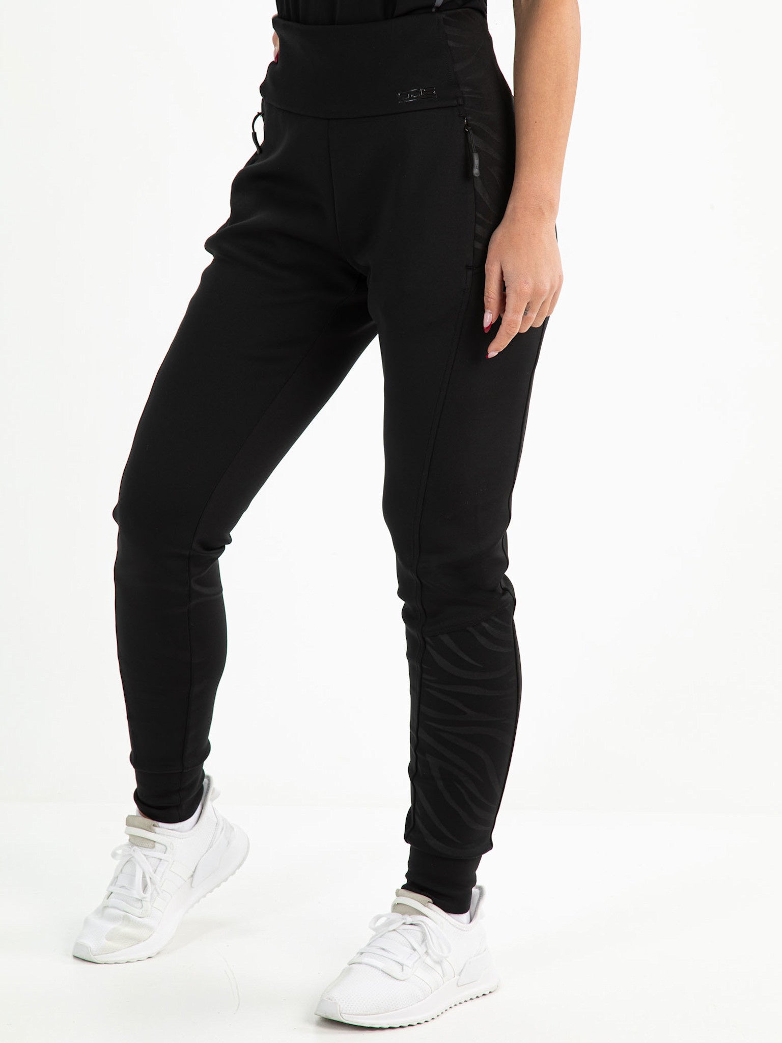 zanda-dames-broek-b001-1-voor_b54ebb3e-3408-4d27-ad1a-ffd5a12a9703.jpg